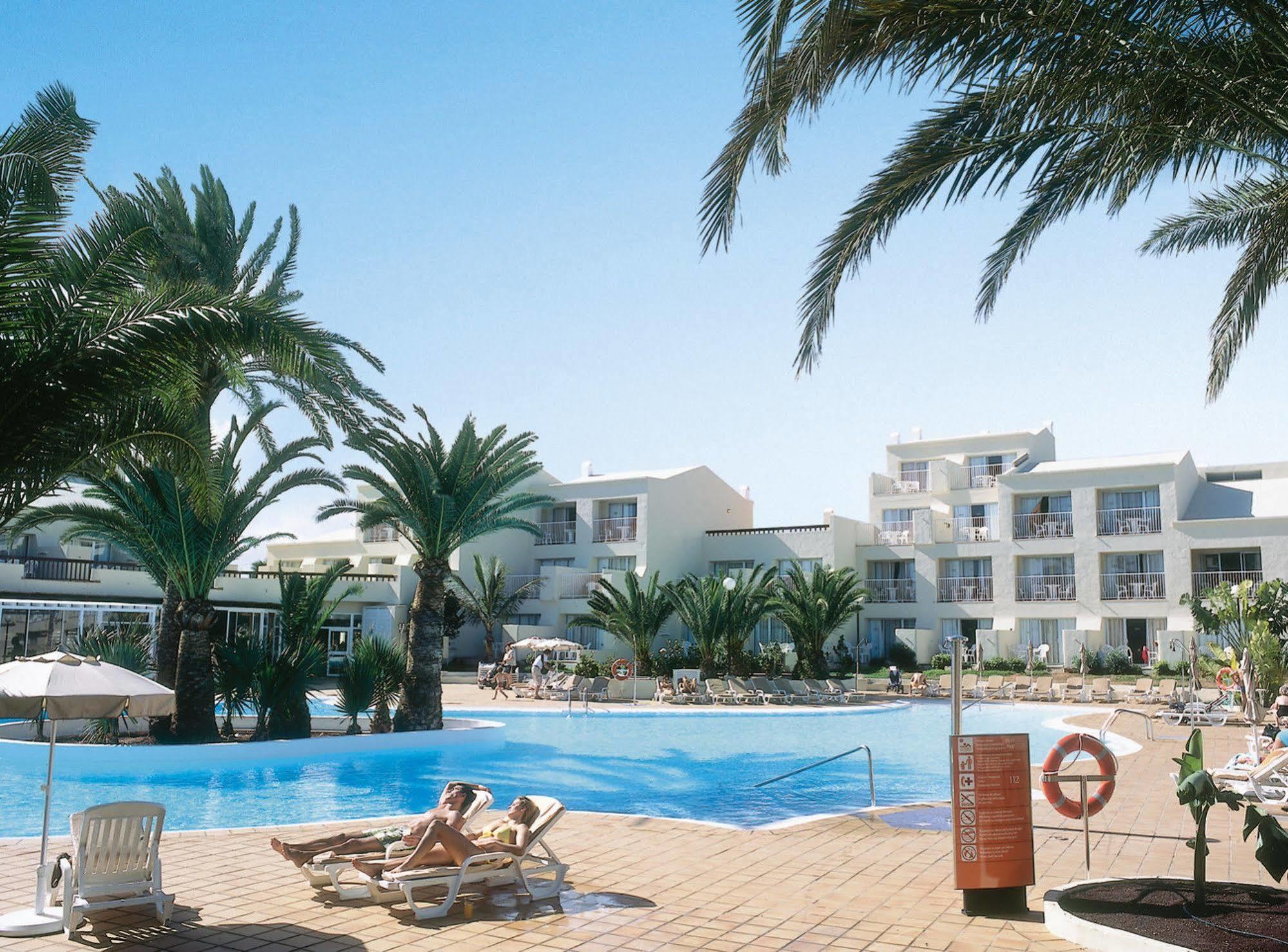 Hotel Riu Oliva Beach Resort Corralejo Extérieur photo